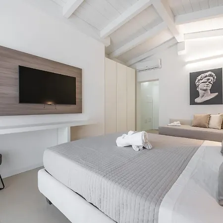 Palazzo Michelangelo Affittacamere 4*